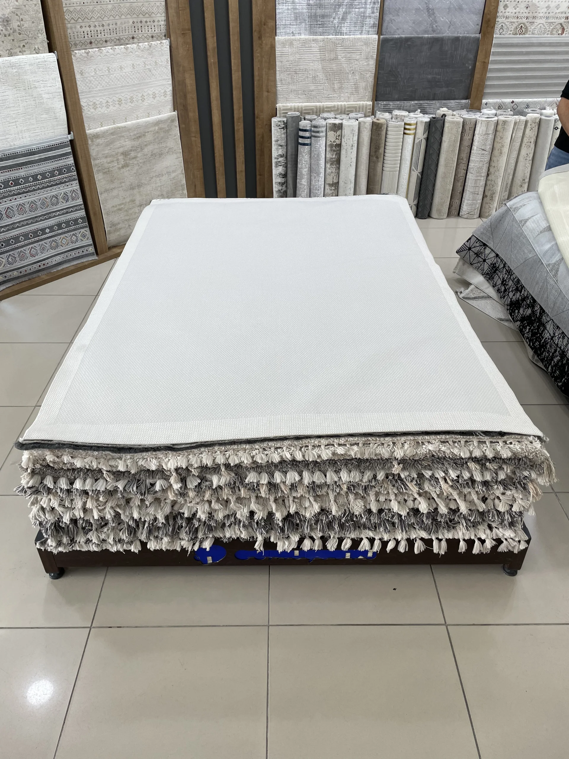Bağdat Outlet Halı 4m²