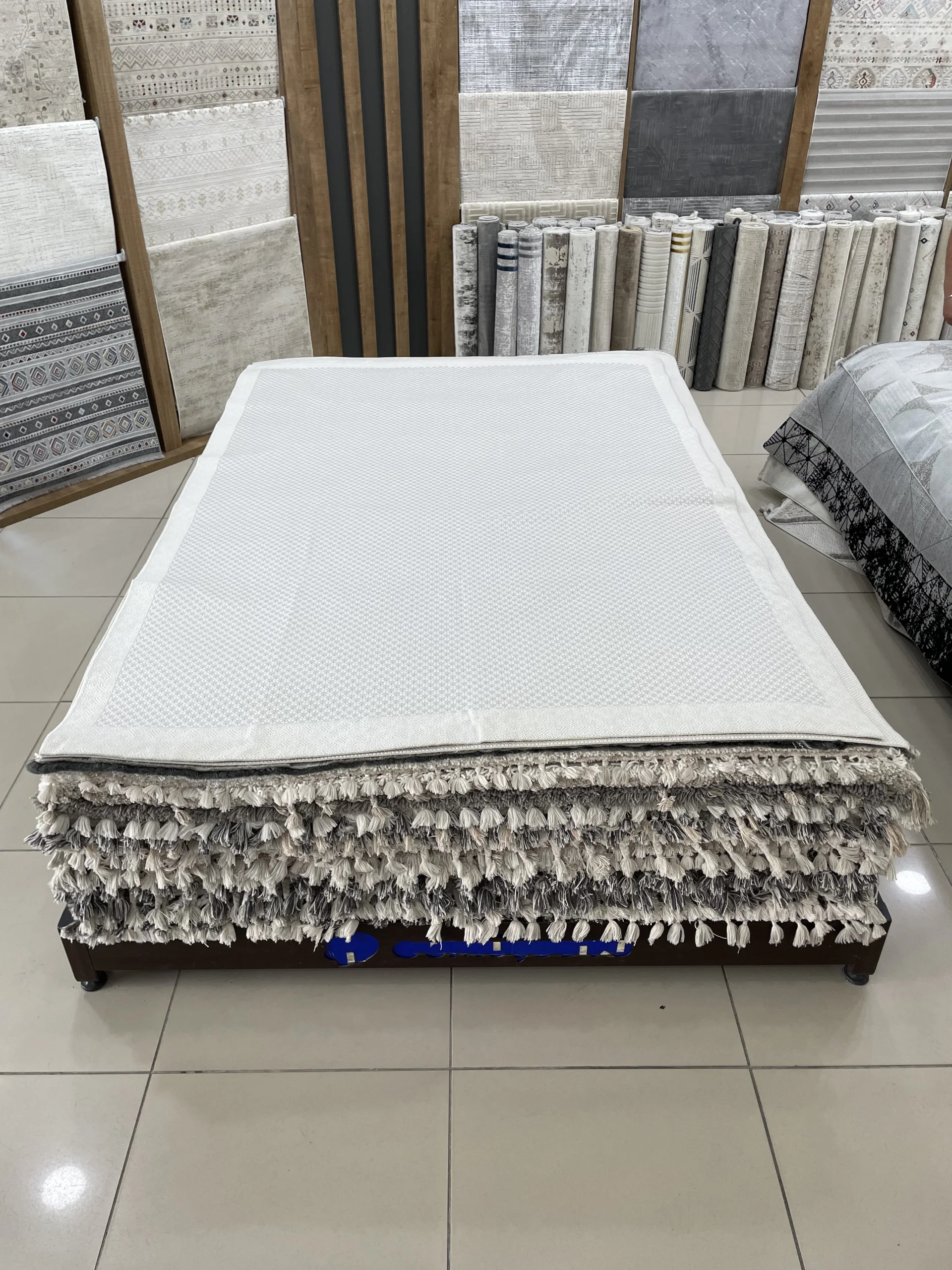 Bağdat Outlet Halı 4m²