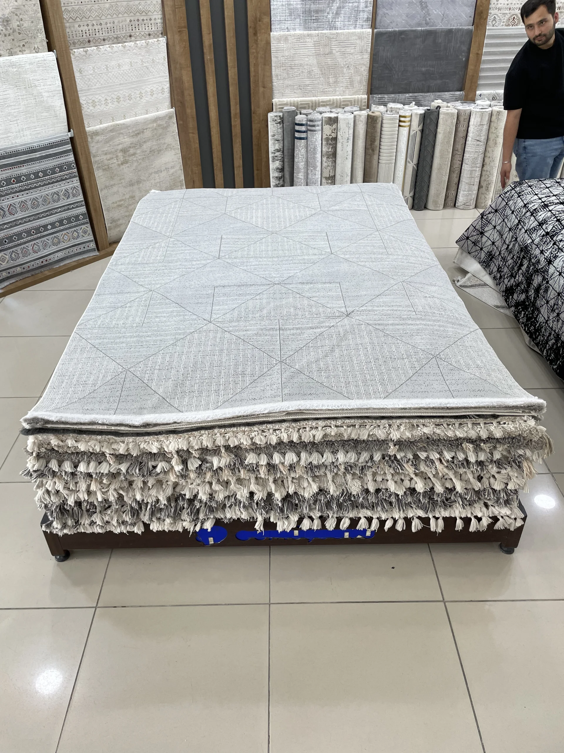Bağdat Outlet Halı 4m²