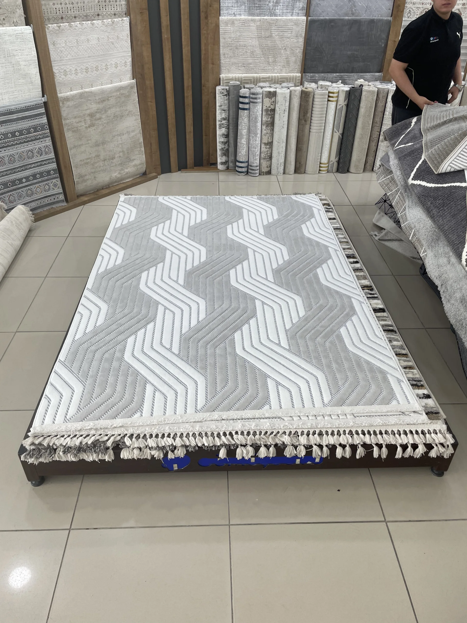Bağdat Outlet Halı 4m²