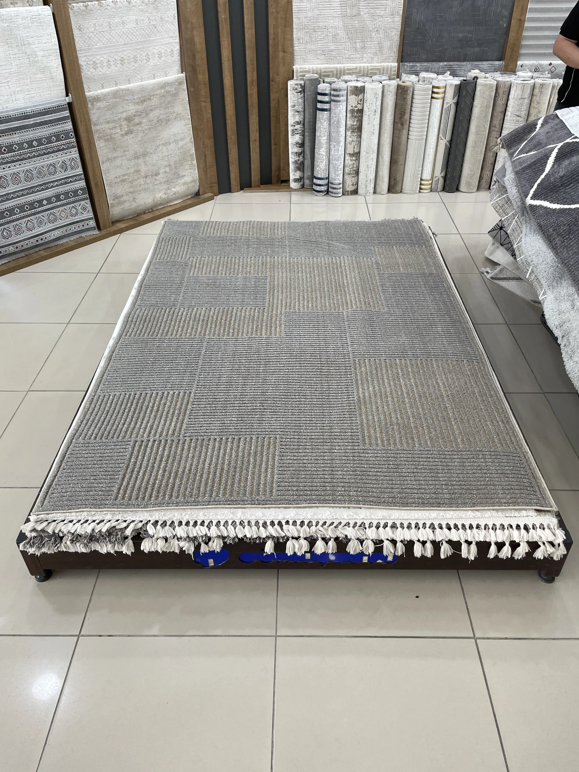 Bağdat Outlet Halı 4m²
